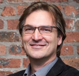 Agile transformation versus climbing a mountain